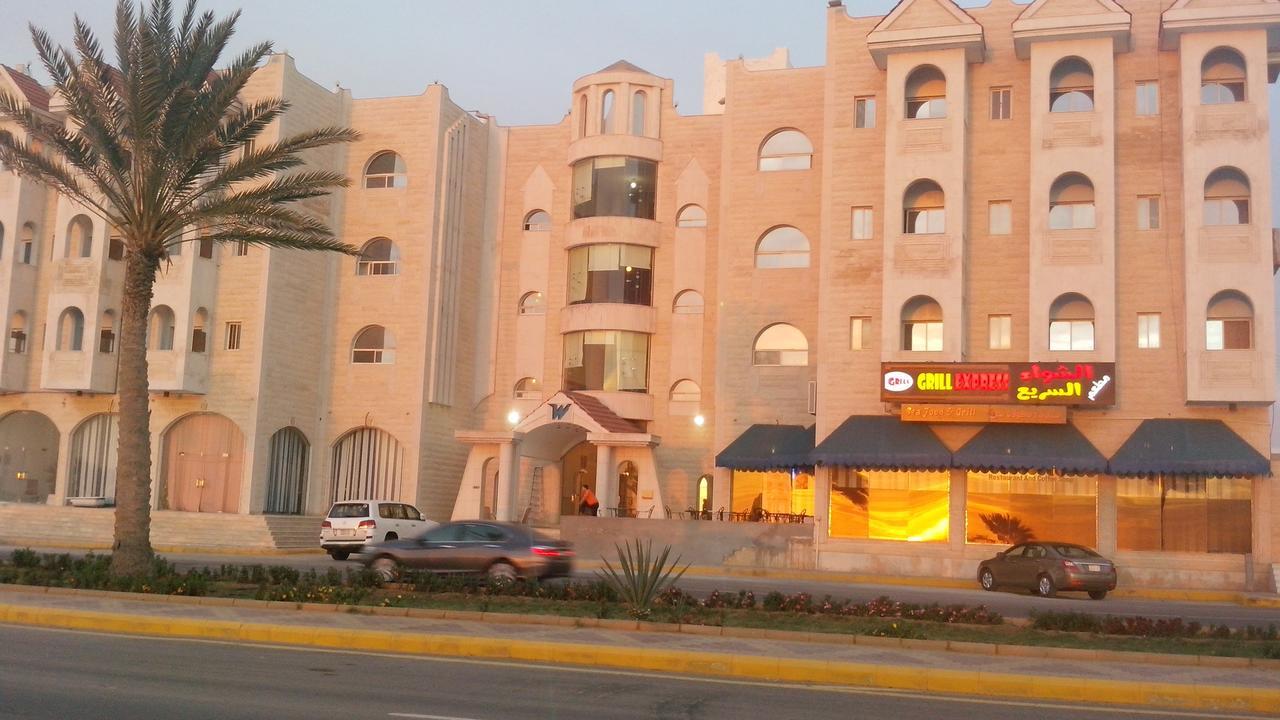 Wajh Beach Hotel Ал Ула Екстериор снимка